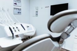 Clicca per accedere all'articolo ODONTOIATRIA, 400 EURO MENSILI AGLI SPECIALIZZANDI